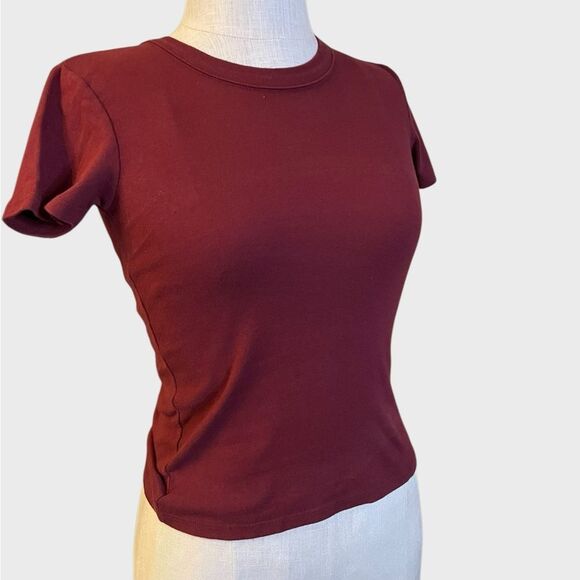 Brandy Melville Chloe Cropped Tee Mauve Red Women’s Small Soft Cotton T-Shirt - Picture 1 of 12
